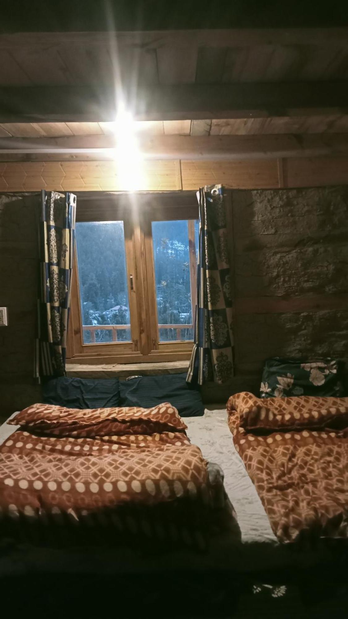 Woodstock Villa Rooms&Entirevilla Tulga Kalgha Kültér fotó