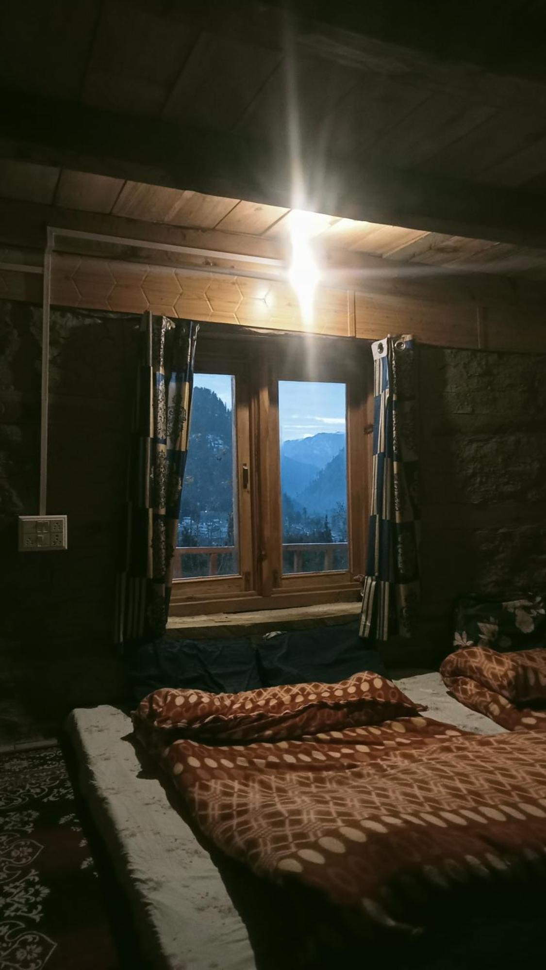 Woodstock Villa Rooms&Entirevilla Tulga Kalgha Kültér fotó